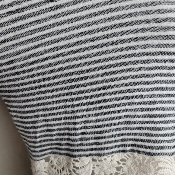 Blu Pepper black cream striped crochet top - Picture 7 of 8